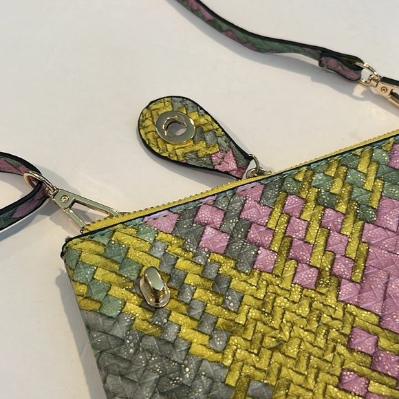 Woven Textured Handbag Shoulder Bag Yellow
Multi color. - Picture 11 of 12